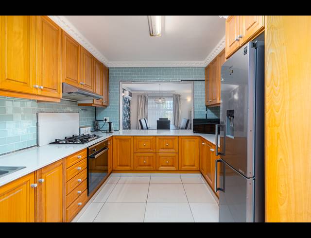 5 BEDROOM FREESTANDING RENTED IN FLAMINGO VLEI